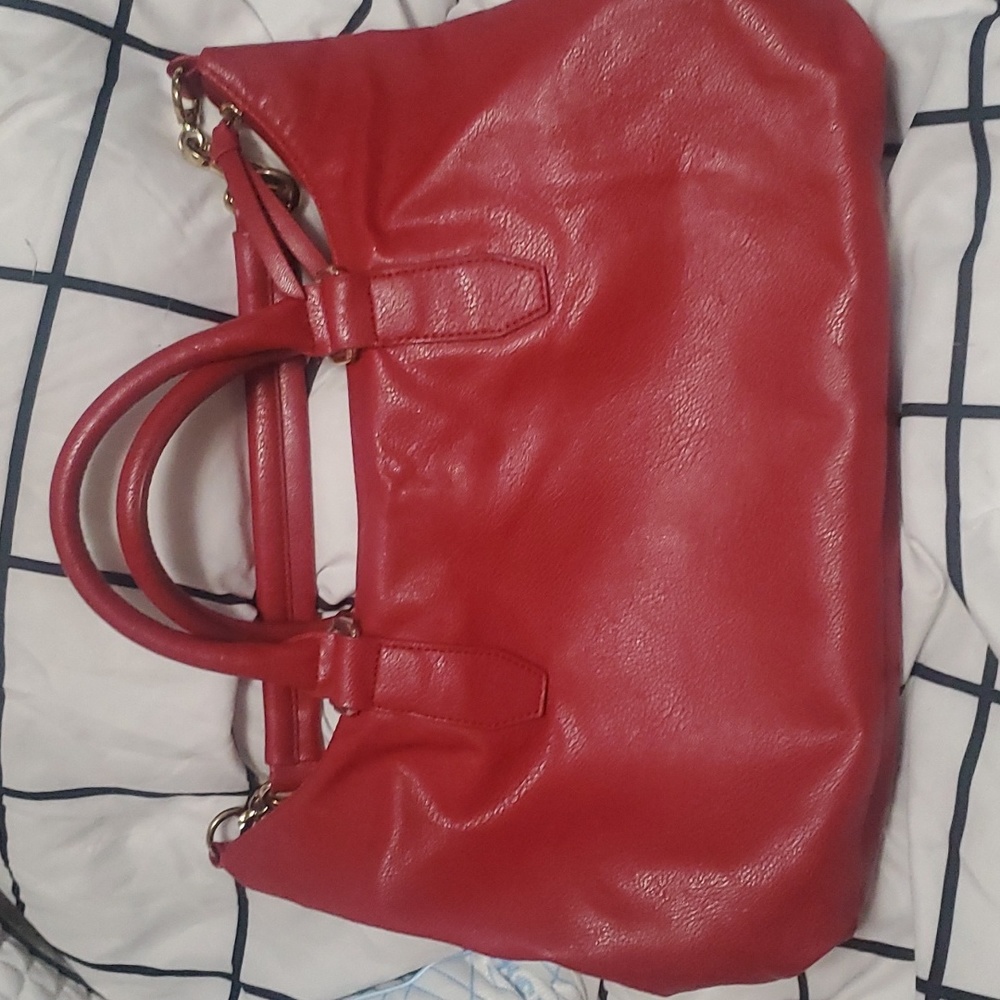 Red R+J purse - Picture 8 of 11